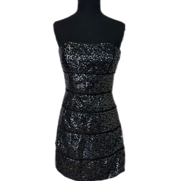Strapless black sequin mini dress - Picture 3 of 10